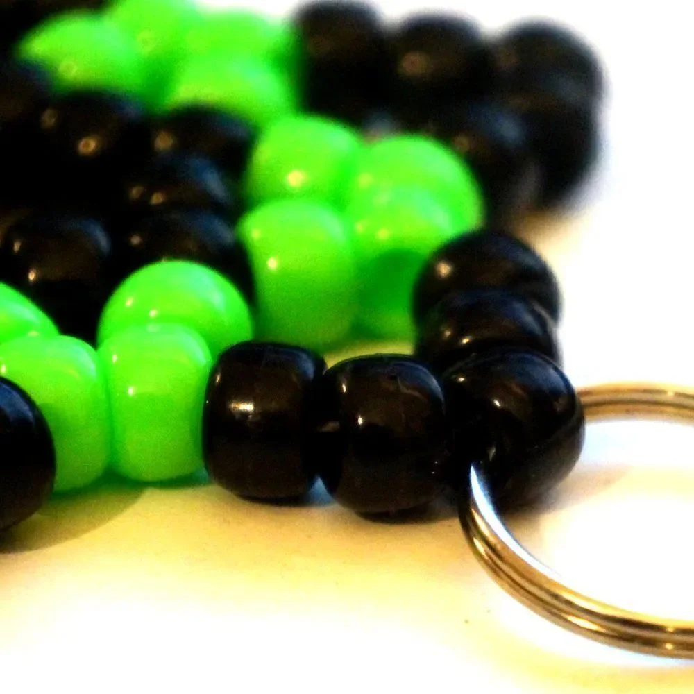 Handmade Green Black Stretchy Kandi Star Keychain
